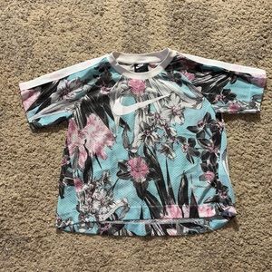 Nike Mesh Tee. Size- Extra small. Blue